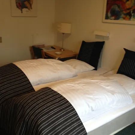Ostergaards Hotell 3*