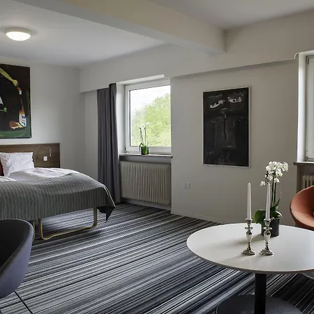 Ostergaards Hotell 3*